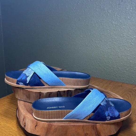 JOHNNY WAS Denim Suede Floral Tapestry Twist Slides - Picture 3 of 16